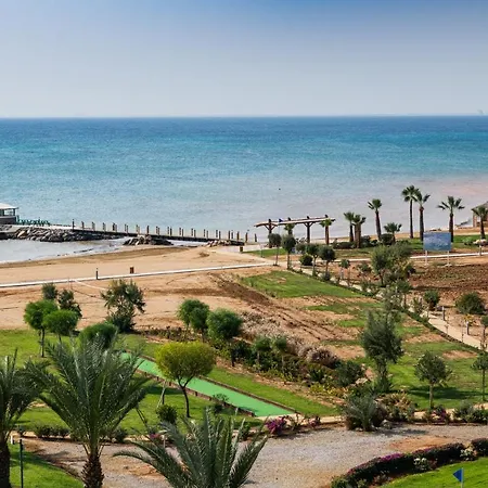 Lovely With Sea View Apartament *