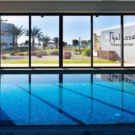 Lovely With Sea View Apartament *