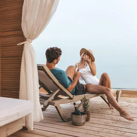 Lovely With Sea View Apartament